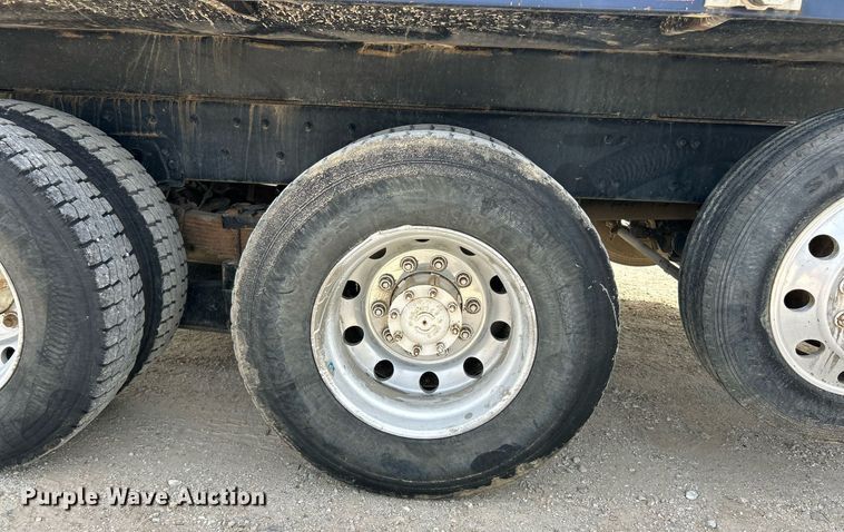 image for item EK2969 2007 Sterling  L8500 dump truck