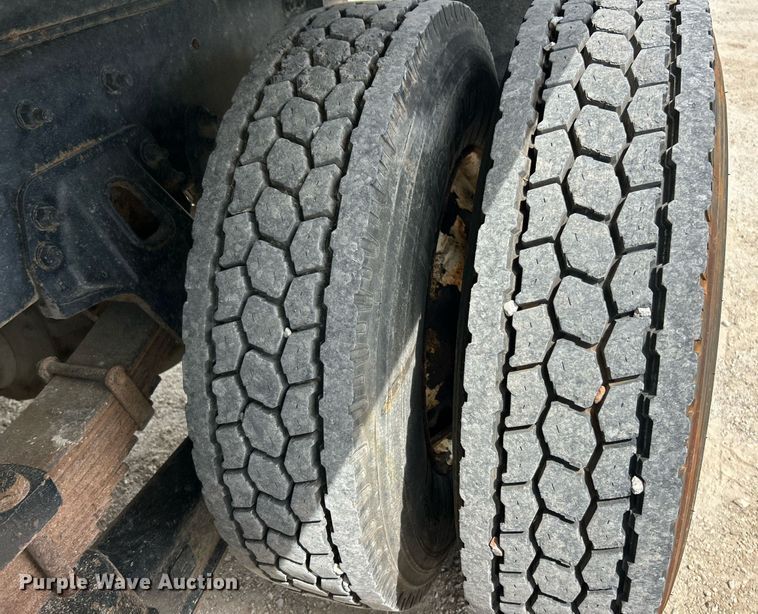 image for item EK2969 2007 Sterling  L8500 dump truck