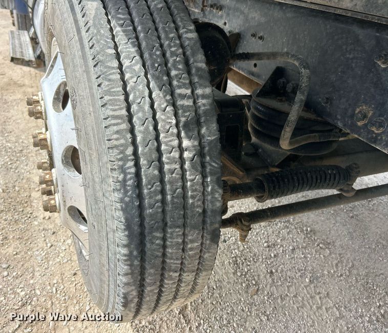 image for item EK2969 2007 Sterling  L8500 dump truck