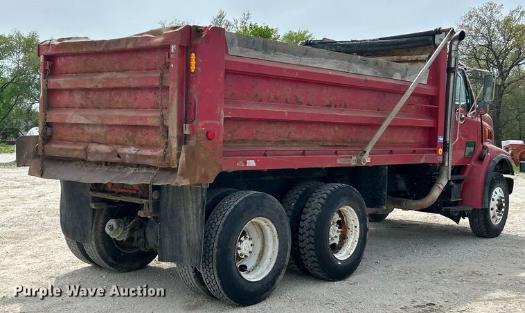 image for item EK2970 2003 Sterling L7500 dump truck