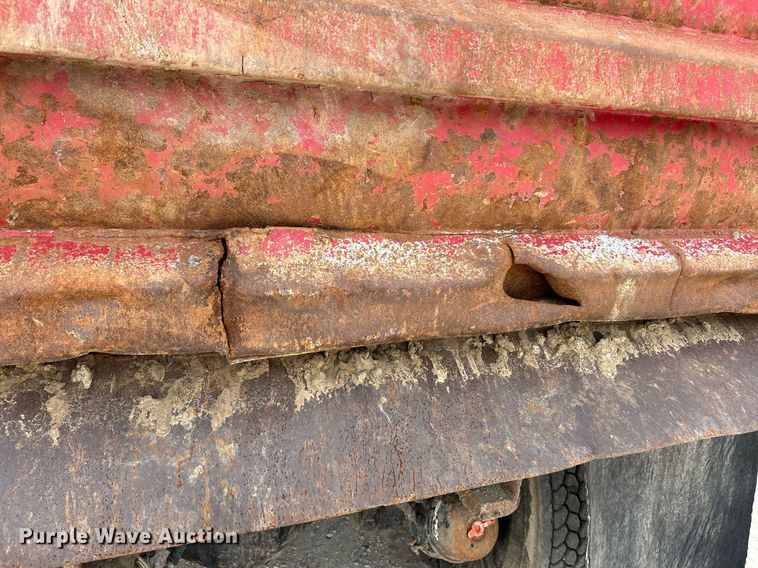 image for item EK2970 2003 Sterling L7500 dump truck