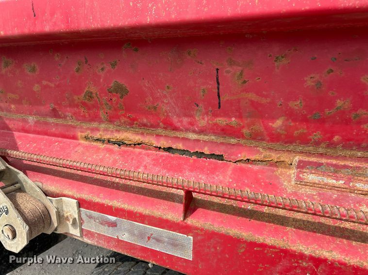 image for item EK2970 2003 Sterling L7500 dump truck