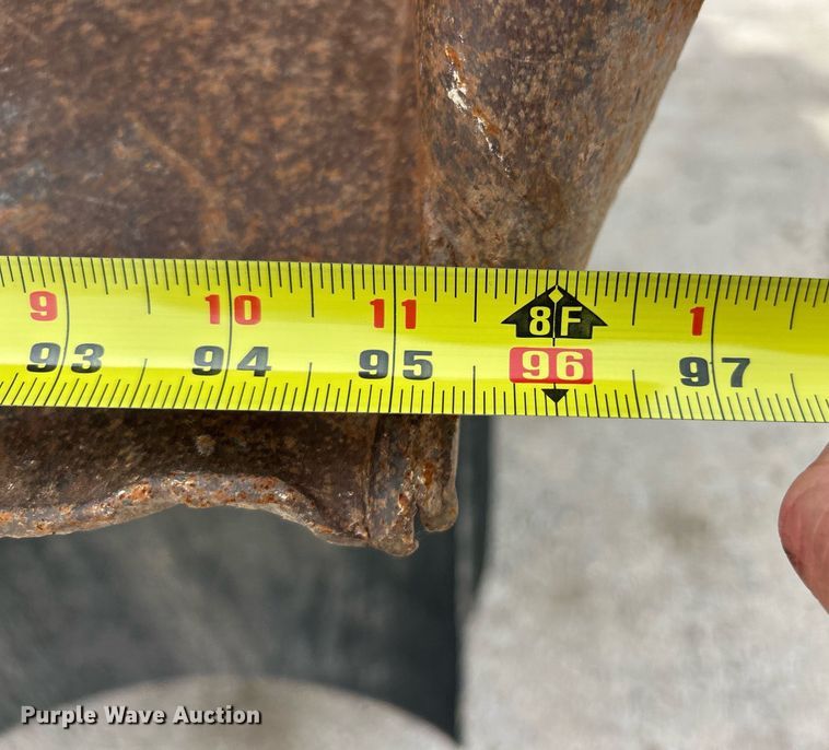 image for item EK2970 2003 Sterling L7500 dump truck