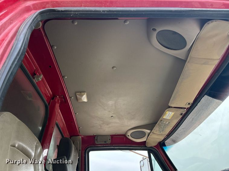 image for item EK2970 2003 Sterling L7500 dump truck