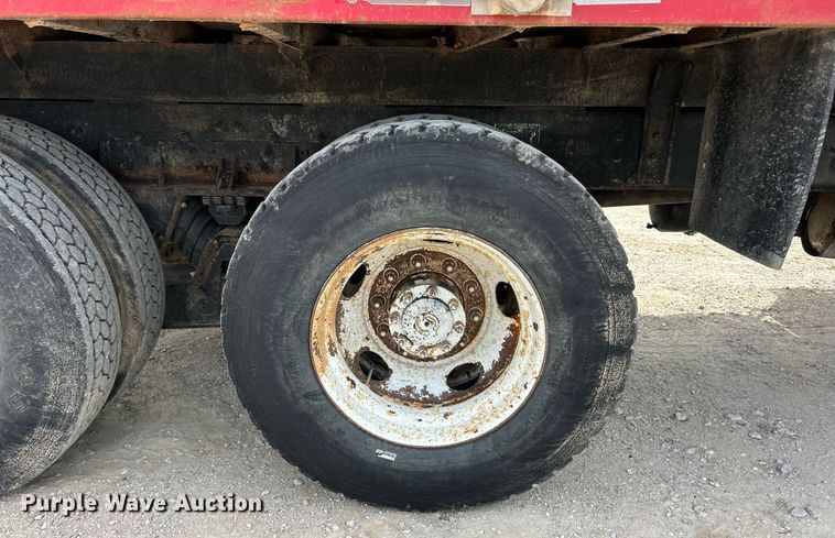 image for item EK2970 2003 Sterling L7500 dump truck