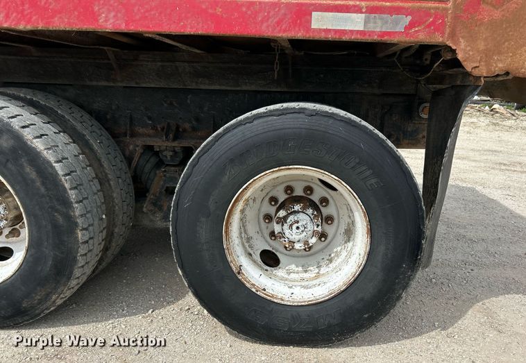 image for item EK2970 2003 Sterling L7500 dump truck