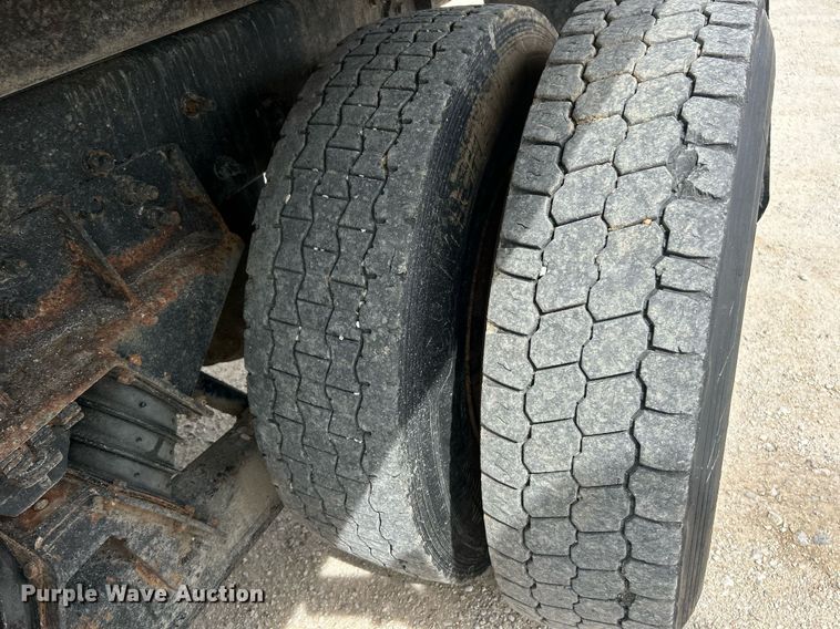 image for item EK2970 2003 Sterling L7500 dump truck