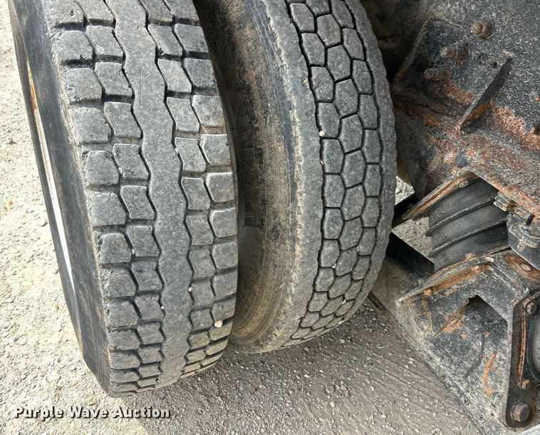 image for item EK2970 2003 Sterling L7500 dump truck