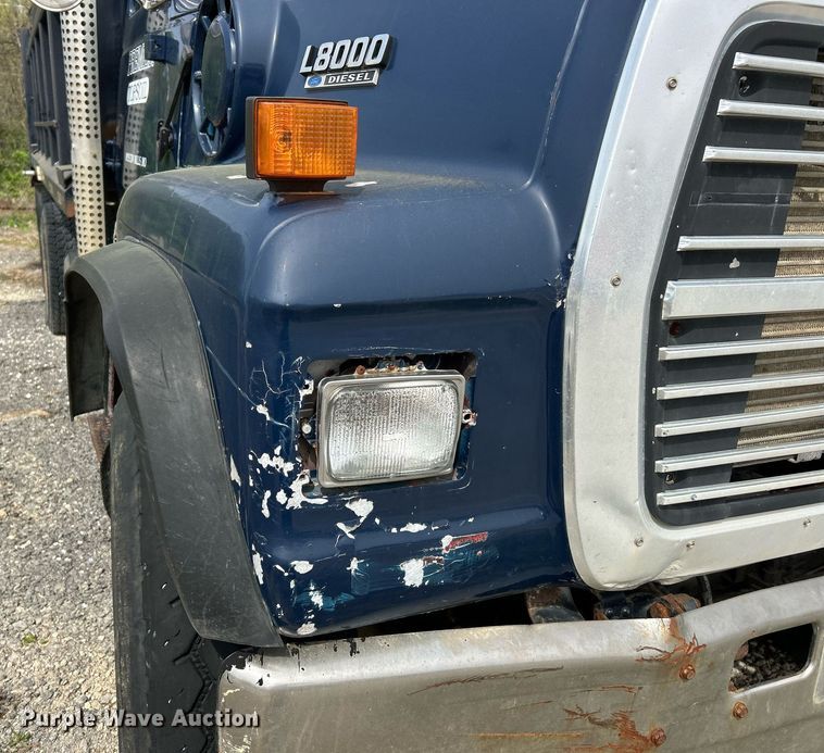 image for item EK2971 1993 Ford L8000 dump truck