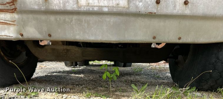 image for item EK2971 1993 Ford L8000 dump truck