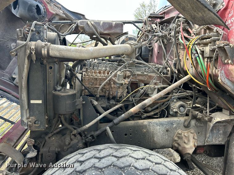 image for item EK2971 1993 Ford L8000 dump truck