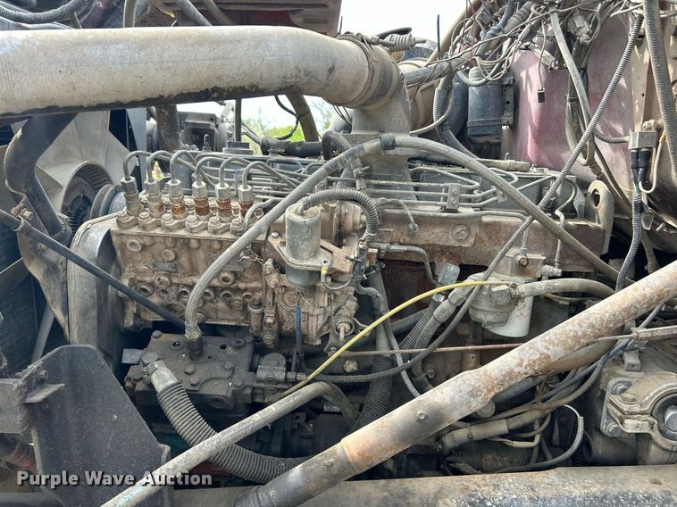 image for item EK2971 1993 Ford L8000 dump truck