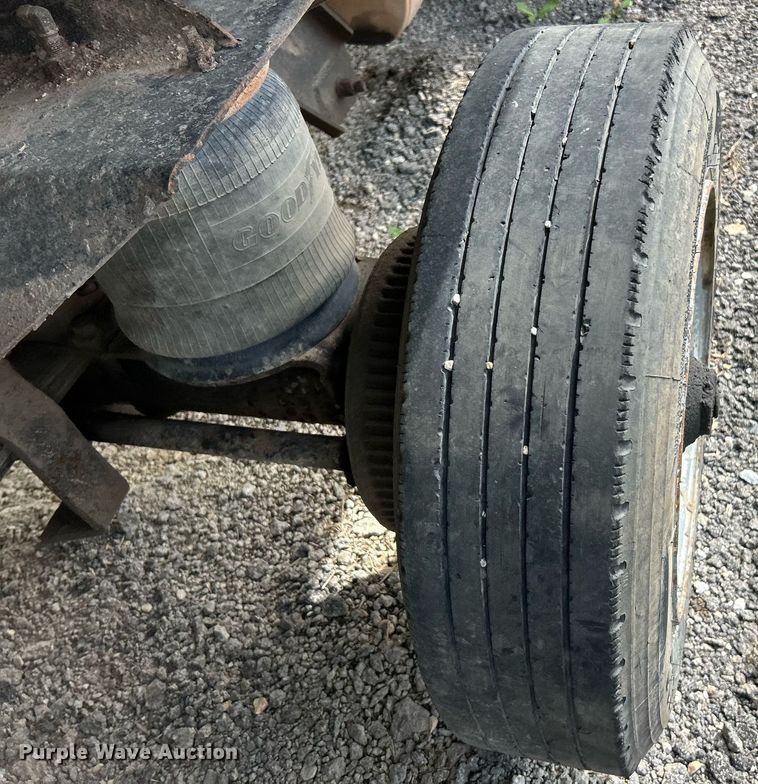 image for item EK2971 1993 Ford L8000 dump truck