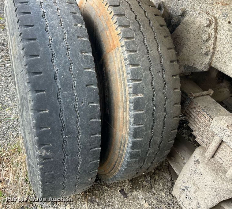 image for item EK2971 1993 Ford L8000 dump truck