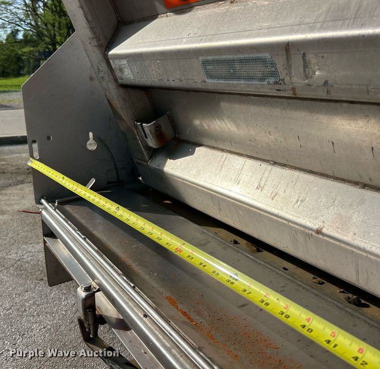 image for item EK2972 2010 International 7400 SFA dump truck