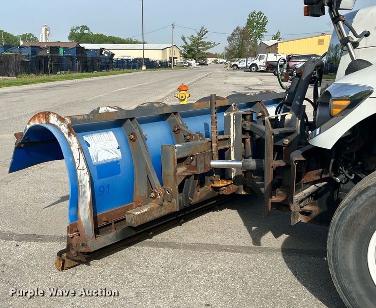 image for item EK2972 2010 International 7400 SFA dump truck