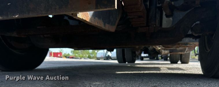 image for item EK2972 2010 International 7400 SFA dump truck