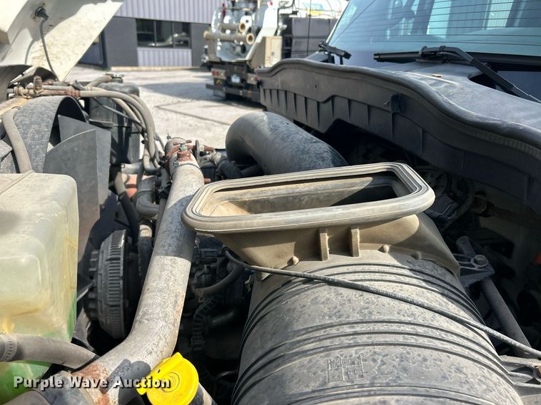 image for item EK2972 2010 International 7400 SFA dump truck