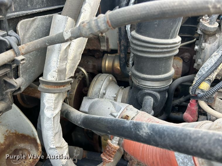 image for item EK2972 2010 International 7400 SFA dump truck