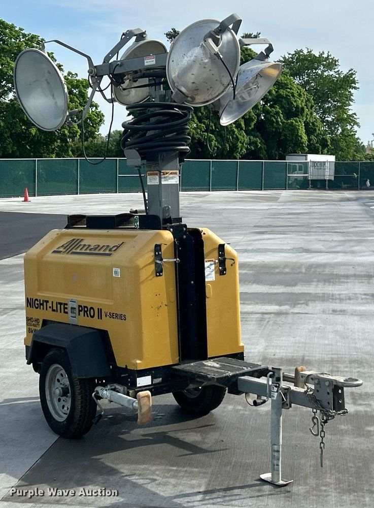 image for item EK2981 Allmand Night-Lite Pro II V-Series light plant