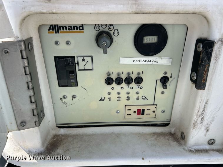 image for item EK2982 Allmand Night-Lite NL5000 light plant