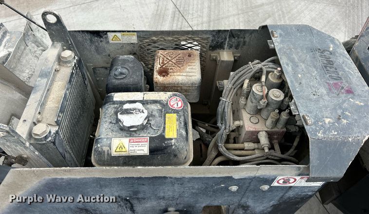 image for item EK2984 2005 Somero Power Rake laser screed