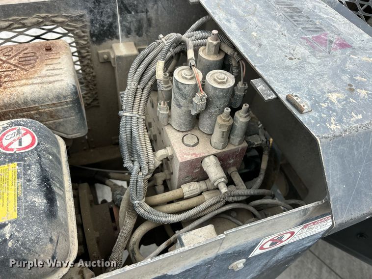 image for item EK2984 2005 Somero Power Rake laser screed