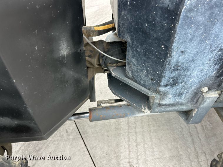 image for item EK2984 2005 Somero Power Rake laser screed