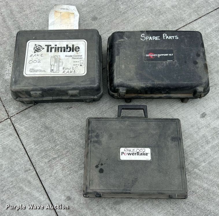 image for item EK2984 2005 Somero Power Rake laser screed