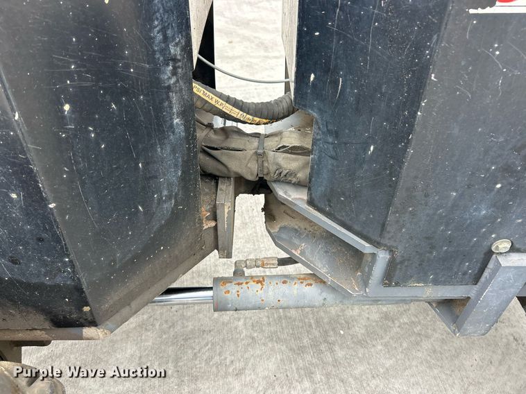 image for item EK2985 2007 Somero Power Rake laser screed