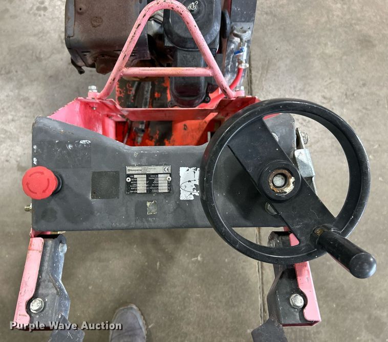 image for item EK2995 2008 Husqvarna FS400LV concrete saw