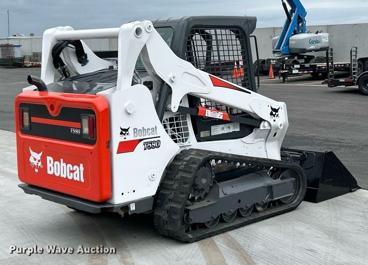 image for item EK2996 2016 Bobcat T590 tracked skid steer loader
