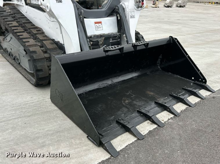 image for item EK2996 2016 Bobcat T590 tracked skid steer loader