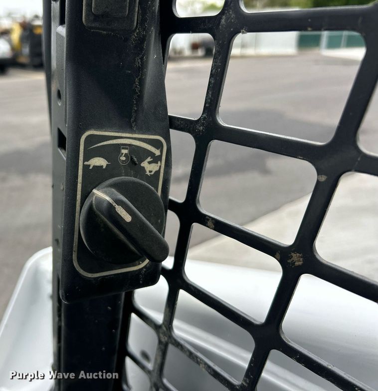 image for item EK2996 2016 Bobcat T590 tracked skid steer loader