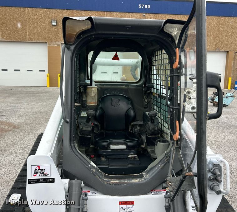 image for item EK2997 2018 Bobcat T770 tracked skid steer loader