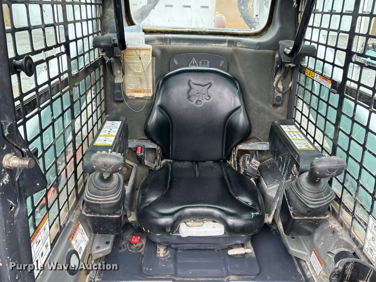 image for item EK2997 2018 Bobcat T770 tracked skid steer loader