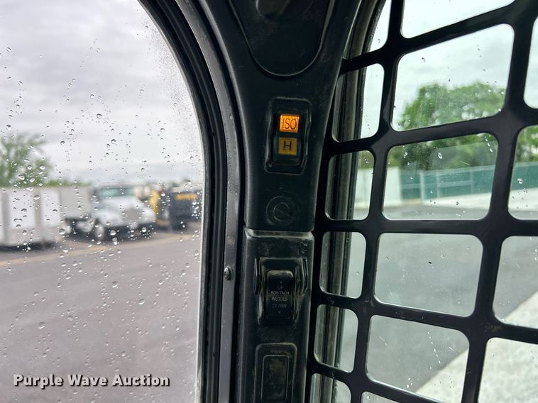 image for item EK2997 2018 Bobcat T770 tracked skid steer loader