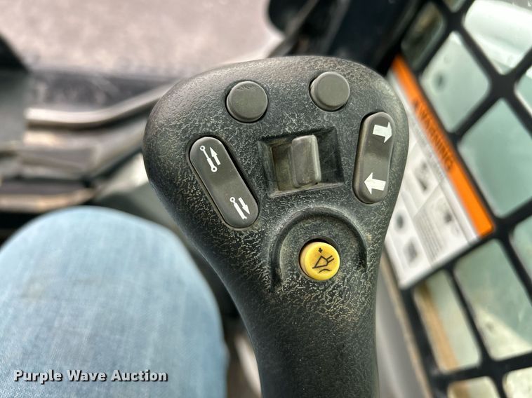 image for item EK2997 2018 Bobcat T770 tracked skid steer loader