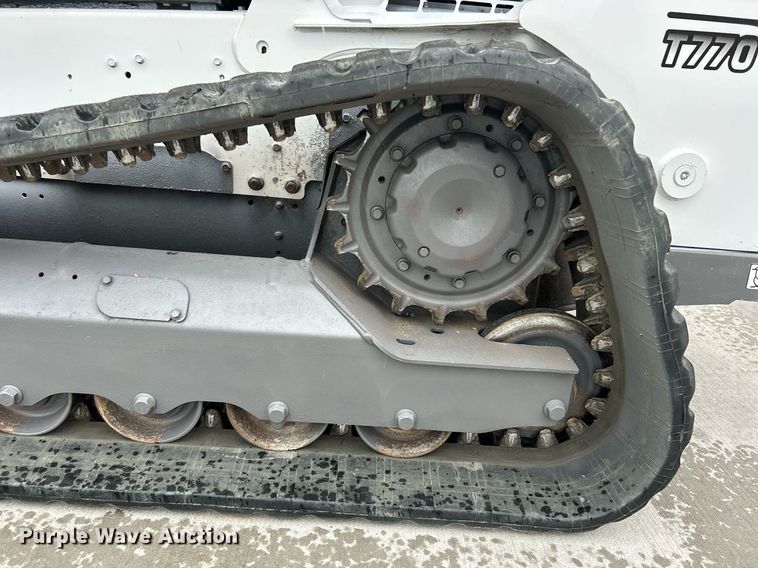 image for item EK2997 2018 Bobcat T770 tracked skid steer loader