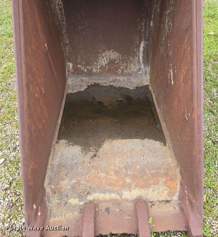 image for item EK5178 (3) Backhoe buckets