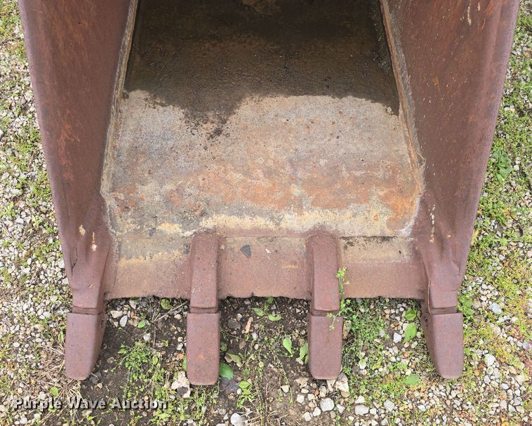 image for item EK5178 (3) Backhoe buckets