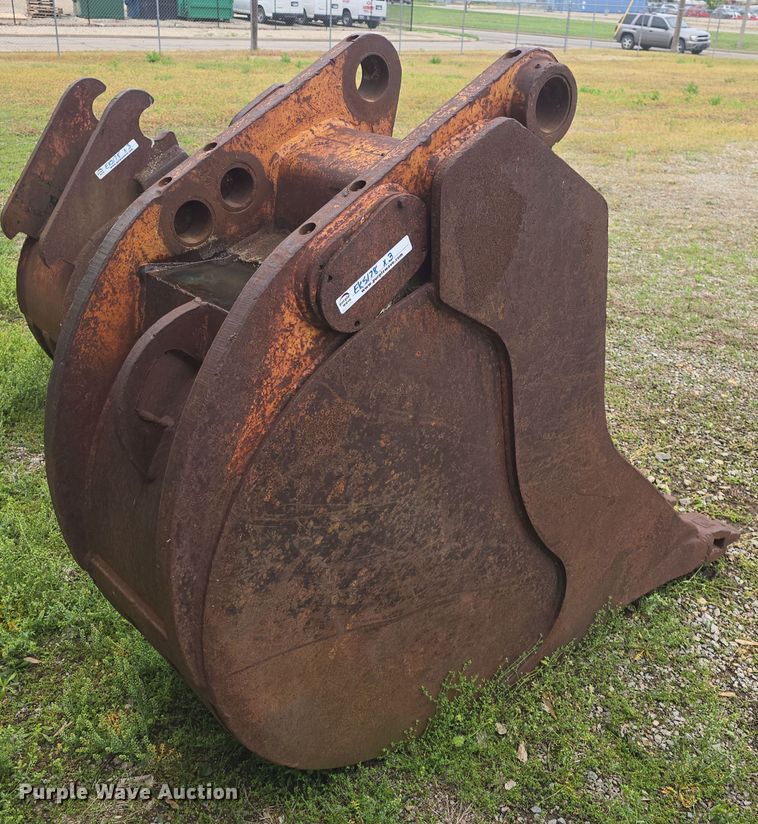 image for item EK5178 (3) Backhoe buckets