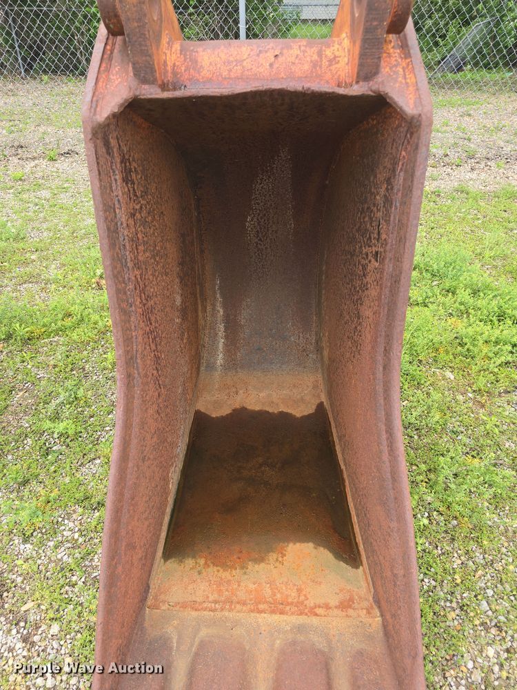 image for item EK5178 (3) Backhoe buckets