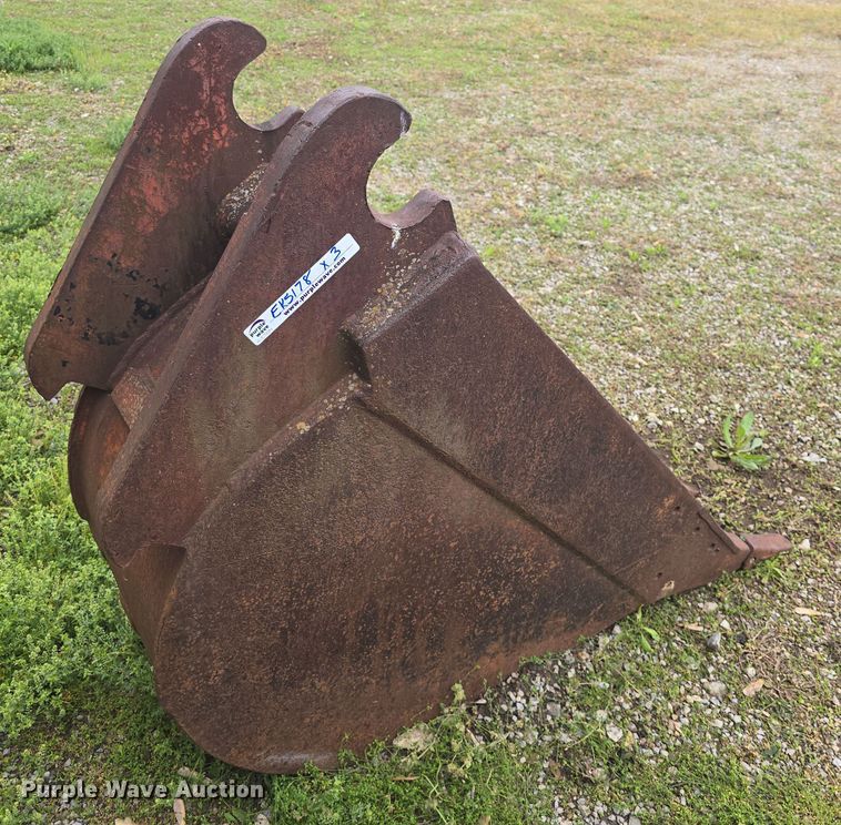 image for item EK5178 (3) Backhoe buckets