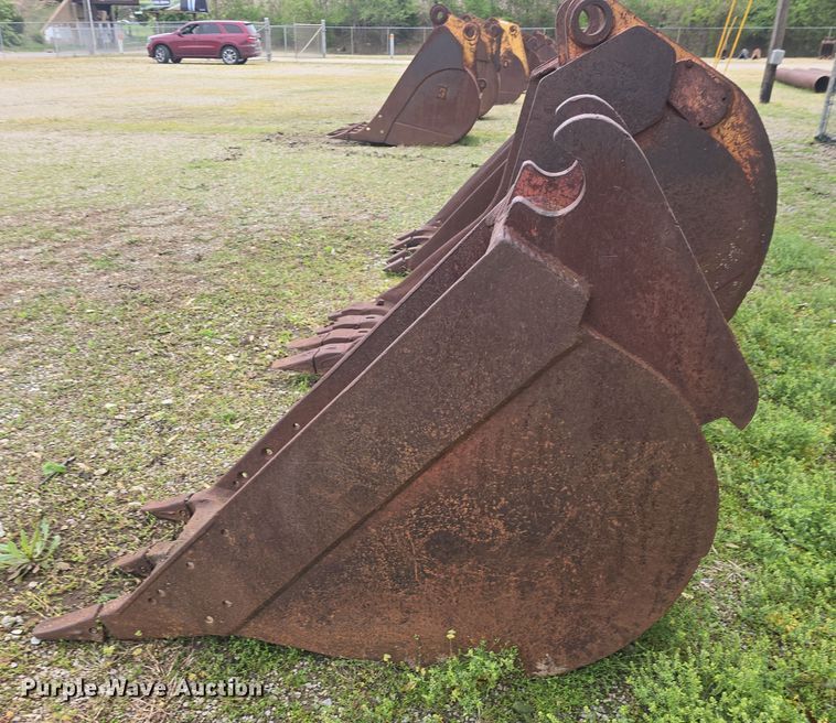 image for item EK5178 (3) Backhoe buckets