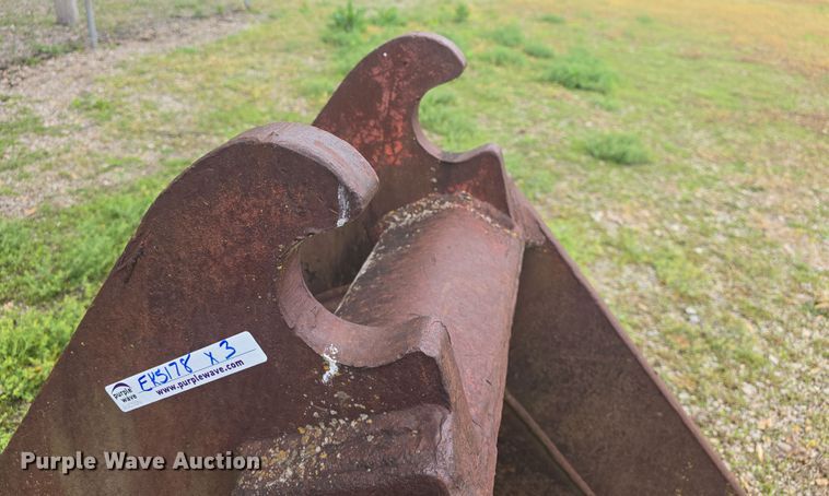 image for item EK5178 (3) Backhoe buckets