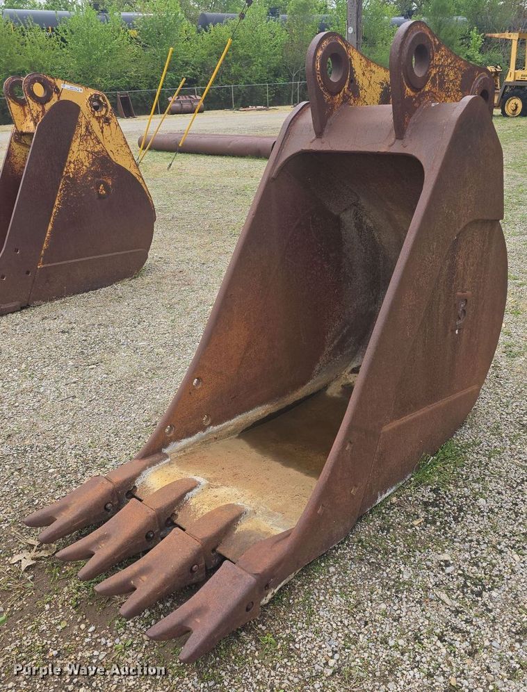 image for item EK5179 (3) Backhoe buckets