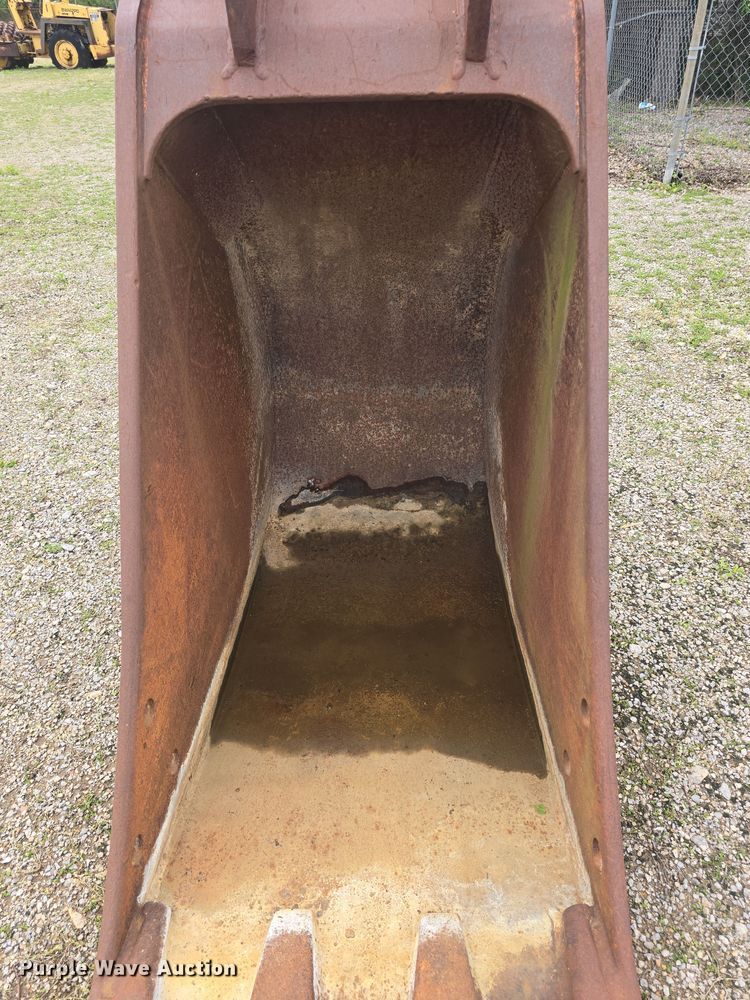 image for item EK5179 (3) Backhoe buckets