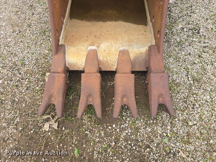 image for item EK5179 (3) Backhoe buckets