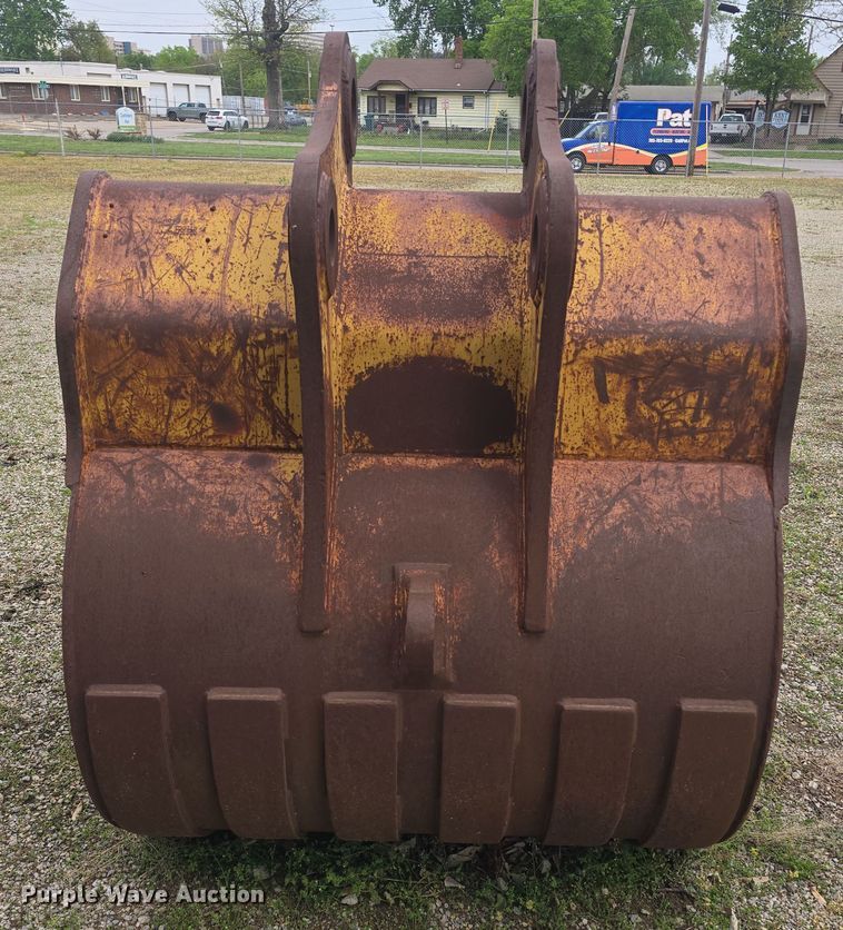 image for item EK5179 (3) Backhoe buckets